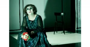 LADONNASEDUTA - Immagine: 1