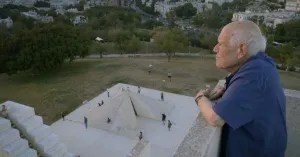 HIGH MAINTENANCE - Immagine: 3