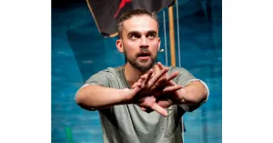 A teatro | Alzano L.rdo (BG), Teatro degli Storti e Bergamo, Teatro di Loreto - JIM E IL PIRATA - 9/13 anni - Immagine: 1