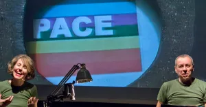 A teatro | Mezzago (MB), Bloom - LA FORMICHINA: UNA STORIA DI GUERRA E DI PACE - 5/7 anni - Immagine: 1