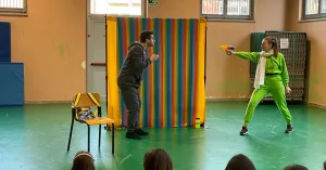 A scuola - IL CIBO IN UNA STANZA laboratorio/spettacolo di educazione alimentare - 6/10 anni - Immagine: 1