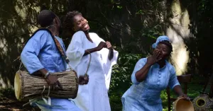 A scuola e a teatro | Casatenovo (LC), Auditorium Graziella Fumagalli - KANU - 4/16 anni - Immagine: 1