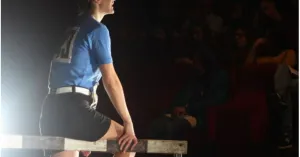 A teatro | Milano, Centro Asteria - ONDINA VALLA - OLTRE OGNI OSTACOLO - 11/18 anni - Immagine: 2