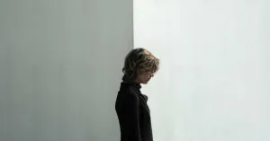 ALCESTI, UNA DONNA - Immagine: 1