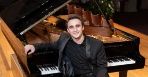 A teatro | Milano, Teatro del Verme - “IN ANTEPRIMA” CON I POMERIGGI MUSICALI: PROVA GENERALE DEL CONCERTO DIRETTO ED ESEGUITO DAL PIANISTA LOUIS LORTIE CON IL PIANISTA ILLIA OVCHARENKO - 6/13 anni - Immagine: 3