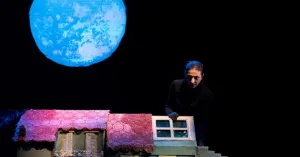 A teatro | Milano, Teatro Bruno Munari - RUMORI NASCOSTI - dai 4 anni - Immagine: 1